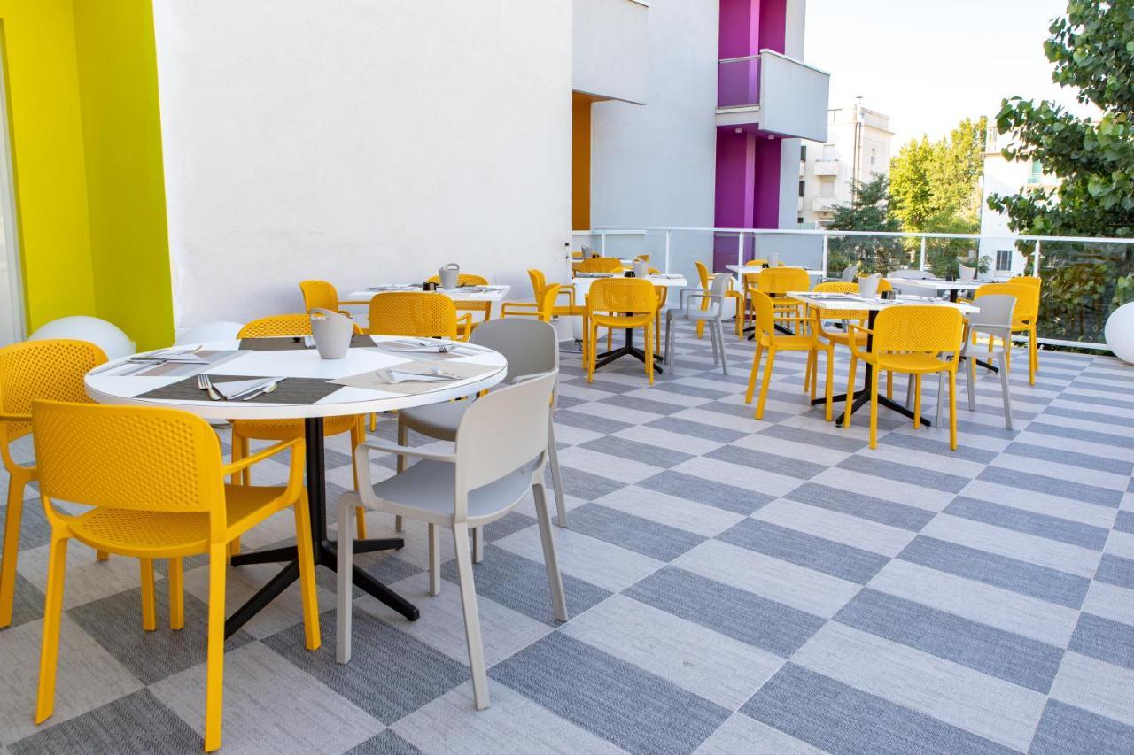 Hotel Rainbow ***S Rimini Extérieur photo